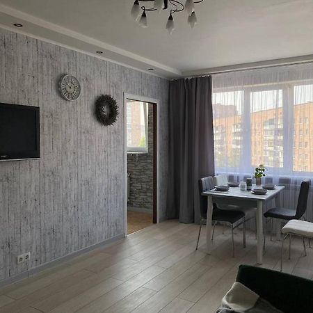 Красивая 3 К Кв Центр М Гагарина М Спортивная Charkiv Exteriör bild