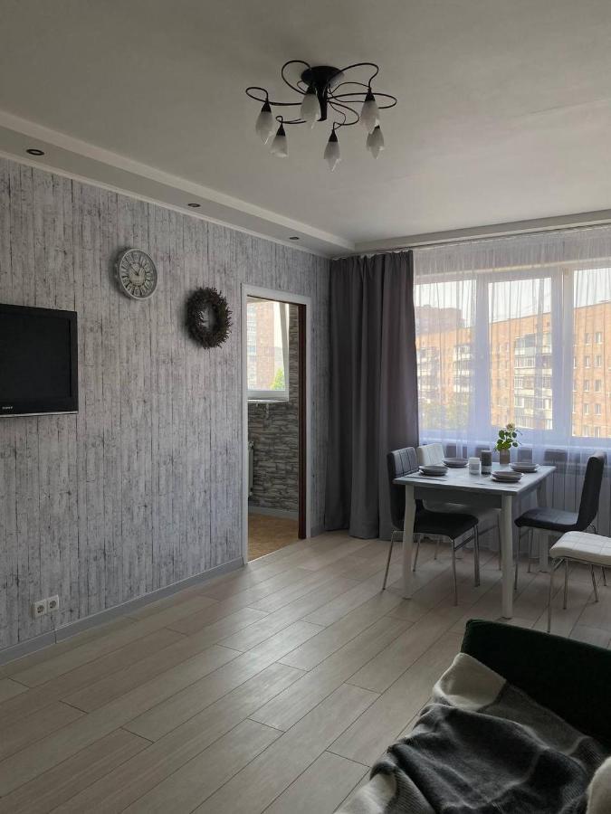 Красивая 3 К Кв Центр М Гагарина М Спортивная Charkiv Exteriör bild