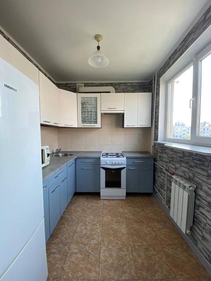 Красивая 3 К Кв Центр М Гагарина М Спортивная Charkiv Exteriör bild